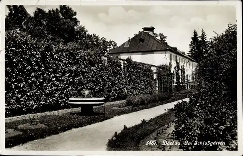 Ak Dachau in Oberbayern, Partie im Schlossgarten