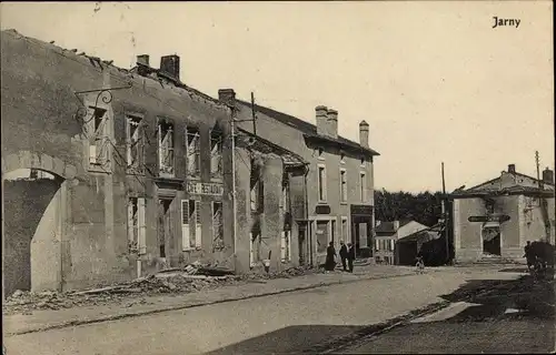 Ak Jarny Lothringen Meurthe et Moselle, Straßenpartie, Kriegszerstörungen, I. WK