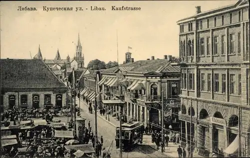 Ak Liepaja Libau Lettland, Kaufstraße, Straßenbahn