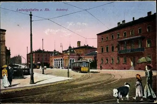 Ak Ludwigshafen am Rhein, Bahnhof, Straßenseite, Straßenbahn