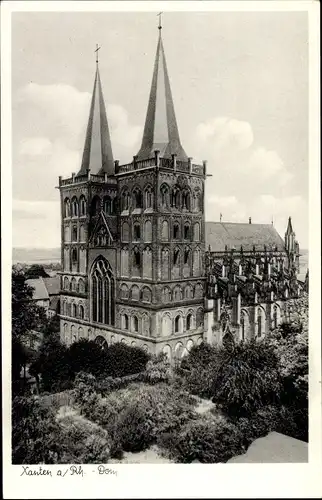 Ak Xanten am Niederrhein, St. Victor Dom mit Parkanlagen