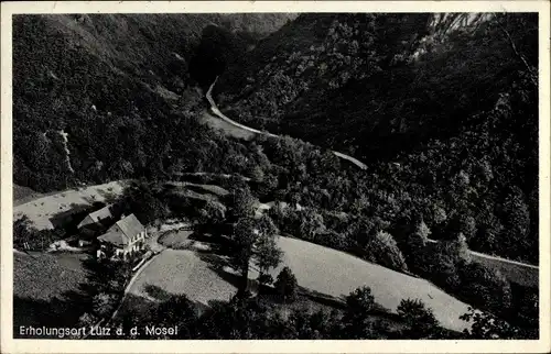 Ak Lütz an der Mosel, Häuser, Blick ins Lützbachtal