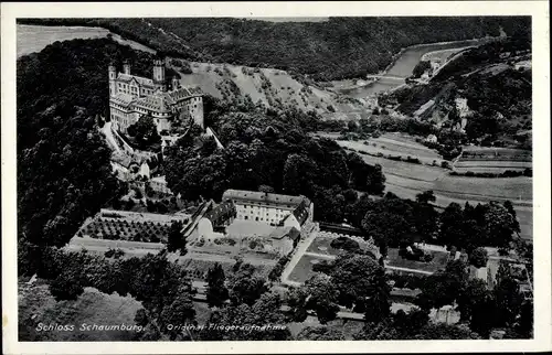 Ak Rinteln an der Weser, Schloss Schaumburg, Fliegeraufnahme