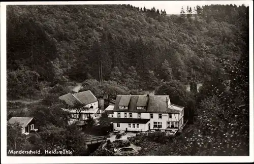 Ak Manderscheid in der Eifel Rheinland Pfalz, Heidsmühle am Waldrand, Talblick