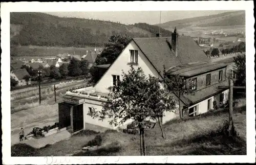 Ak Burbach im Siegerland, Berghotel, Inh. M. Winkel, Außenansicht