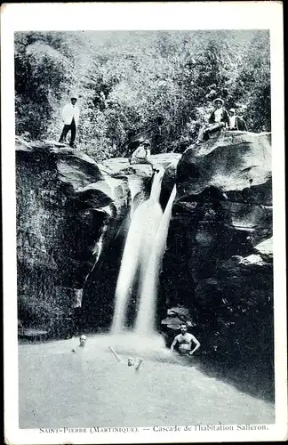 Ak Saint Pierre Martinique, Cascade de l'habitation Salleron, Wasserfall