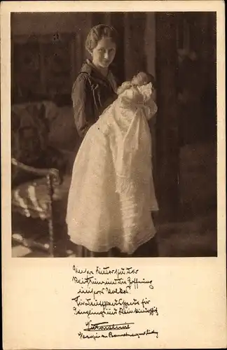 Ak Prinzessin Victoria Luise von Preußen, Portrait mit Baby