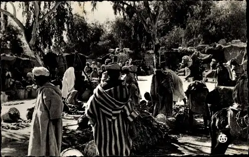 Ak Scenes et Types d'Afrique du Nord, les Souks, le marché aux légumes