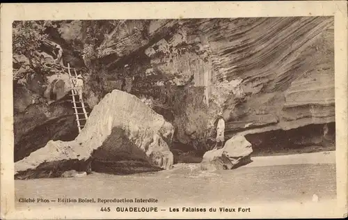 Ak Guadeloupe, Les falaises du vieux fort, Klippen, Leiter 