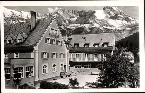 Ak Garmisch Partenkirchen in Oberbayern, Partie mit Haus Alpengruß, Panorama, Blick in die Berge