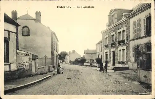 Ak Esternay Marne, Rue Gauchard, Wohnhäuser, Anwohner