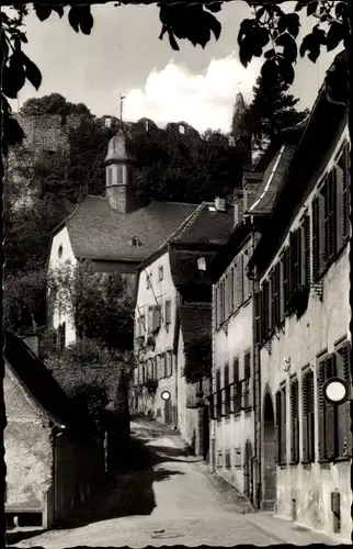 Ak Lindenfels im Odenwald Hessen, Aufgang zur Burg, Wohnhäuser, Kirche