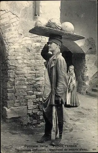 Ak Typen Russland, Händler verkauft Wassermelonen, Straßenverkäufer