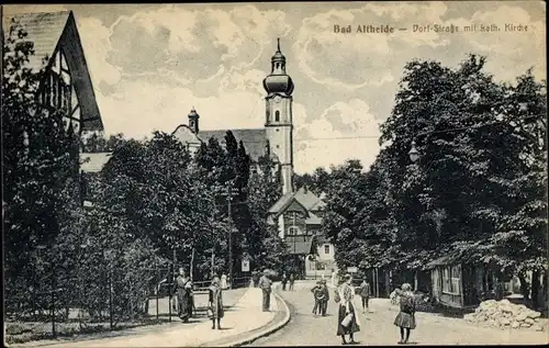 Ak Polanica Zdrój Bad Altheide Schlesien, Dorfstraße, Katholische Kirche