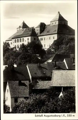 Ak Augustusburg im Erzgebirge, Teilansicht vom Ort mit Schloss