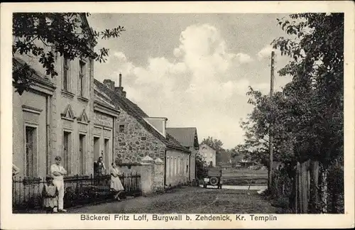 Ak Burgwall Zehdenick in Brandenburg, Bäckerei Fritz Loff, Straßenpartie