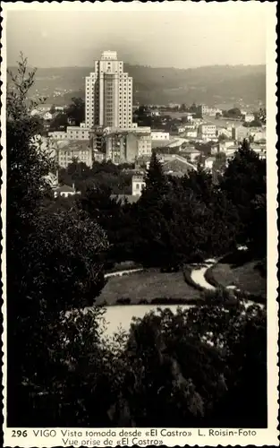Ak Vigo Galicien Spanien, Vista tomada desde El Castro, Blick auf den Ort, Hochhaus