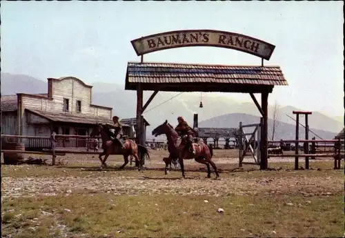 Ak Filmszene aus Unter Geiern, Reiter, Baumann's Ranch