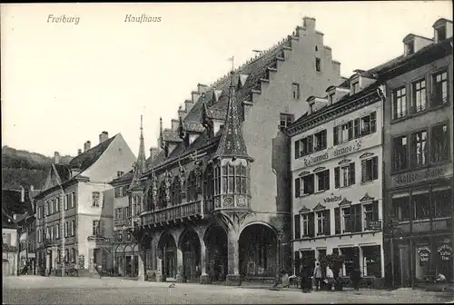 Ak Freiburg Breisgau, Blick auf das Kaufhaus