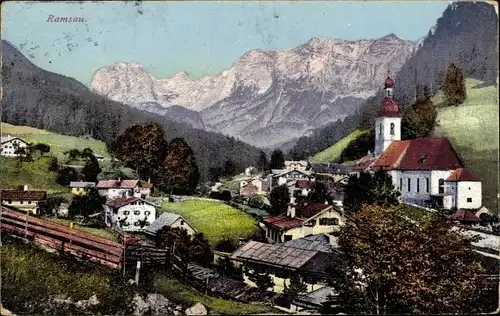 Ak Ramsau im Berchtesgadener Land Oberbayern, Panorama vom Ort mit Bergkette