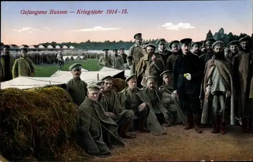 Ak Russische Kriegsgefangene im Kriegsgefangenenlager, Kriegsjahr 1914-15