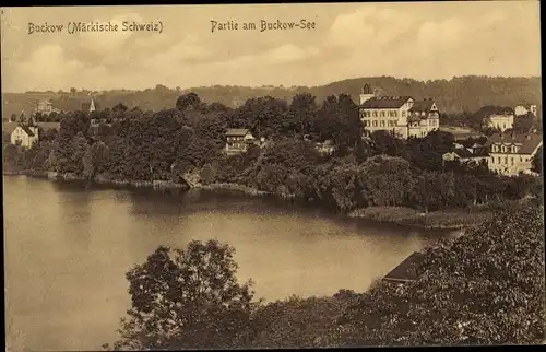 Ak Buckow in der Märkischen Schweiz, Teilansicht vom Ort, Partie am Buckow See