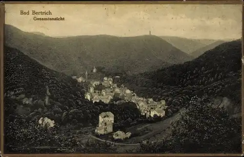 Ak Bad Bertrich in der Eifel, Gesamtansicht vom Ort, Hohenzollernturm, Talpartie