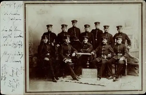 Foto Ak Deutsche Soldaten in Uniformen, Rekr. Korporalschaft 1. Komp. 134, 1899