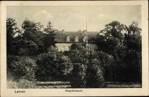 Ak Kloster Lehnin in Brandenburg, Oberförsterei, Außenansicht, Bäume