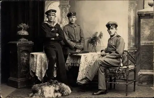 Foto Ak Deutsche Soldaten in Uniformen, Matrose, SMS Großer Kurfürst