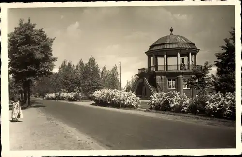 Ak Scharbeutz in Ostholstein, Straßenpartie, Pavillon 