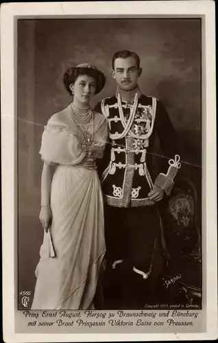 Ak Herzog Ernst August von Braunschweig, Prinzessin Viktoria Luise