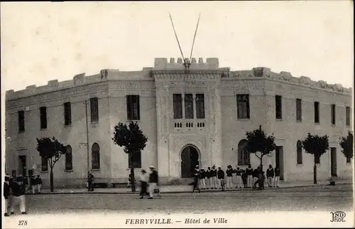 Ak Menzel Bourguiba Ferryville Tunesien, Hôtel de Ville, Matrosen