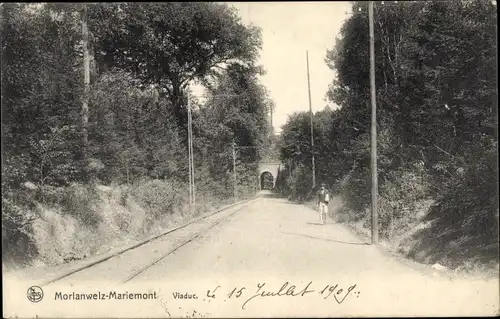 Ak Morlanwelz Wallonien Hennegau, Viaduc, Straßenpartie, Schienen 