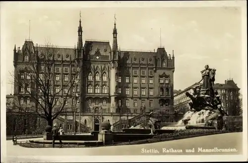 Ak Szczecin Stettin Pommern, Rathaus u. Manzelbrunnen, Straßenansicht