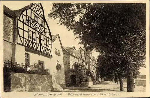 Ak Leutesdorf am Rhein, Fachwerkhäuser aus dem 15. u. 16. Jahrhundert