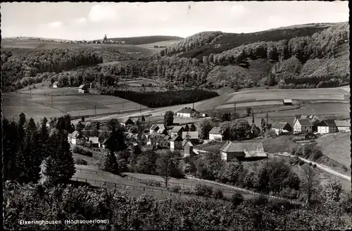 Ak Elkeringhausen Winterberg im Sauerland, Totalansicht vom Ort