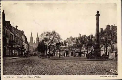 Ak Moulins Allier, Place d'Allier, fontaine de la colonne, cathédrale