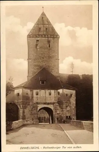 Ak Dinkelsbühl in Mittelfranken, Rothenburger Tor von außen