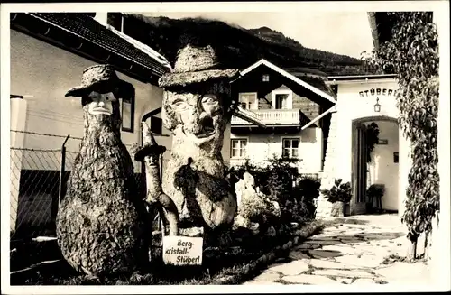 Foto Ak Bad Hofgastein in Salzburg, Bergkristall Stüberl, Bes. Bacher, Anger 77, Holzskulpturen