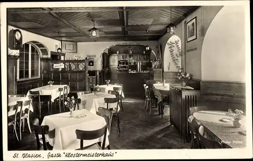 Ak St. Blasien Südschwarzwald, Gasthaus Klostermeisterhaus, Innenansicht, Wanduhr, Registrierkasse