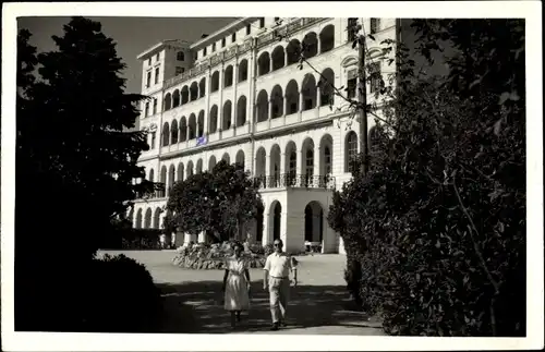 Ak Crikvenica Kroatien, Hotel, Teilansicht