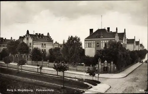 Ak Burg bei Magdeburg, Polizeischule