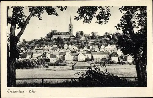Ak Frankenberg an der Eder, Gesamtansicht der Stadt, Kirche