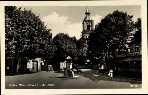 Ak Buckow in der Märkischen Schweiz, Markt, Central Hotel, Glockenturm 