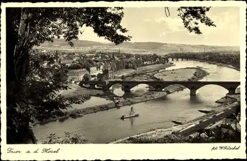 Ak Trier in Rheinland Pfalz, Kirche, Wohnhäuser, Brücke, Fluss, Schiff