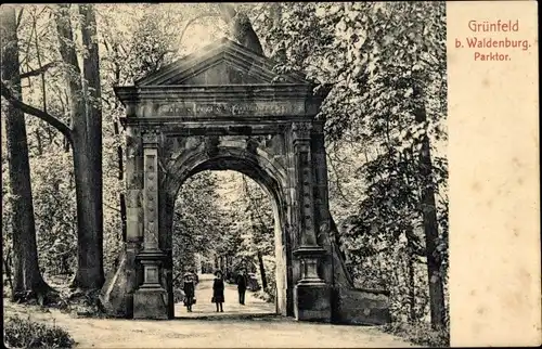 Ak Grünfeld Waldenburg in Sachsen, Parktor