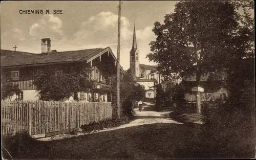 Ak Chieming in Oberbayern, Kirche, Wohnhäuser