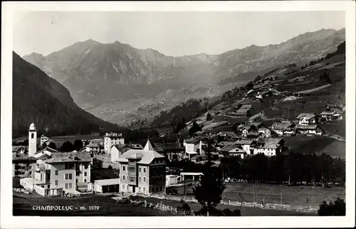 Ak Champoluc Ayas Aostatal, Totalansicht der Ortschaft, Gebirge