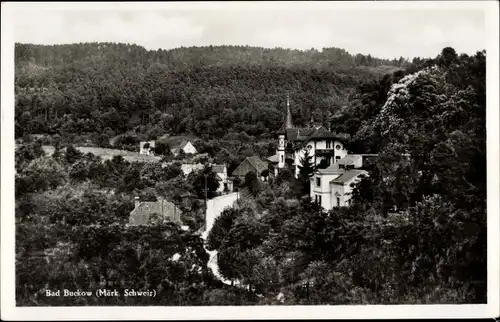 Ak Bad Buckow in der Märkischen Schweiz, Kirche, Wohnhäuser, Wald